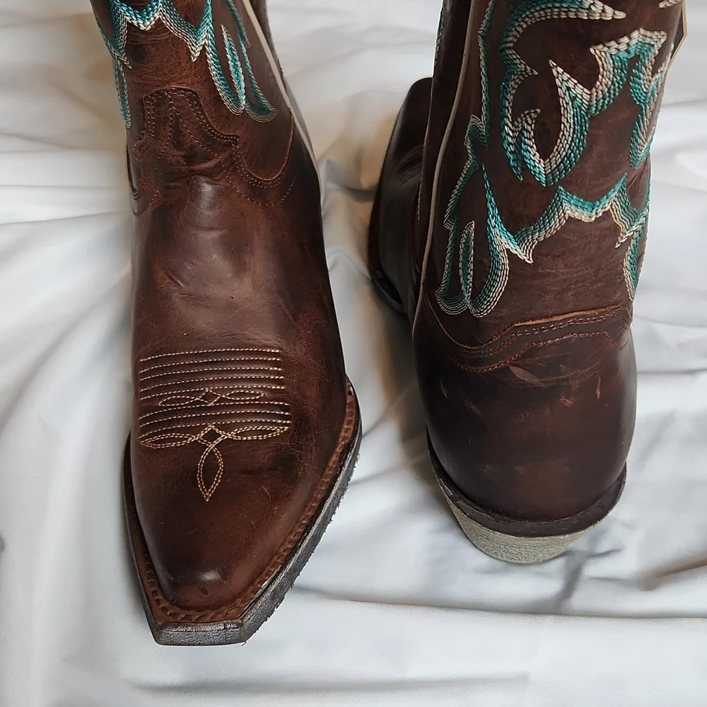 Cowboy boots - Picture 2 of 5